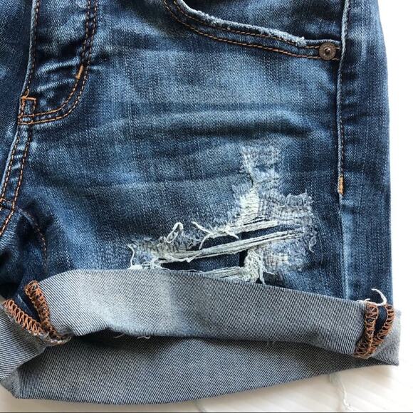 American Eagle Outfitters midi shorts rolled hem - Picture 4 of 8